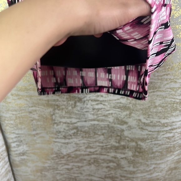 JM Collection Pink/Black Short Sleeve Printed V-Neck Top - Picture 6 of 10